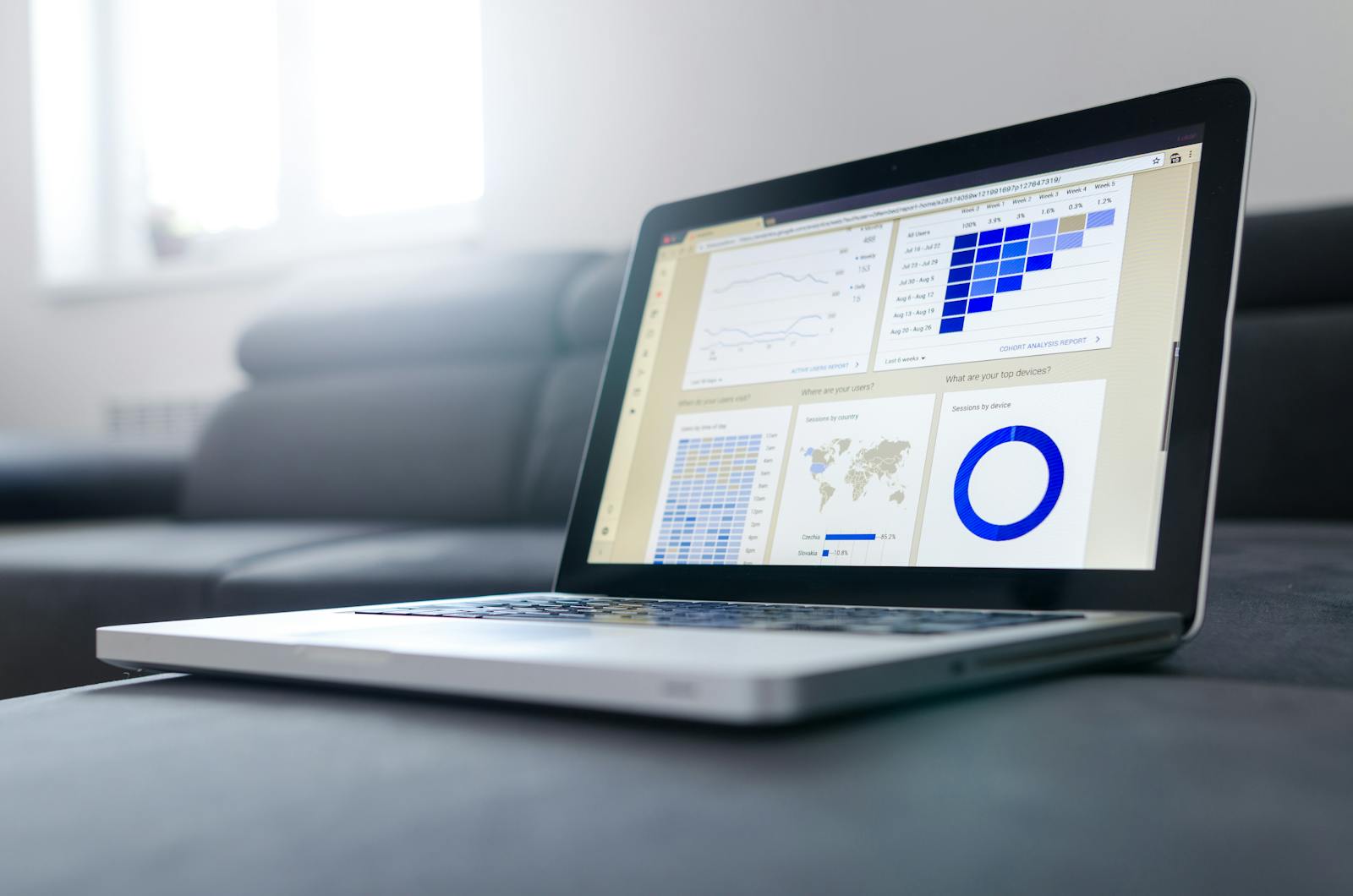 Salary Compression Calculator Tool & The Ultimate Guide to Fair Pay in 2025