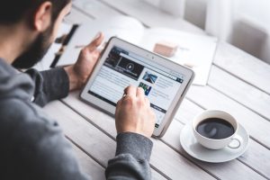 man, reading, touchscreen, coffee cup, blog, digital, tablet, working, screen, touching, touch, samsung, stylus, pen, technology, device, coffee, cup